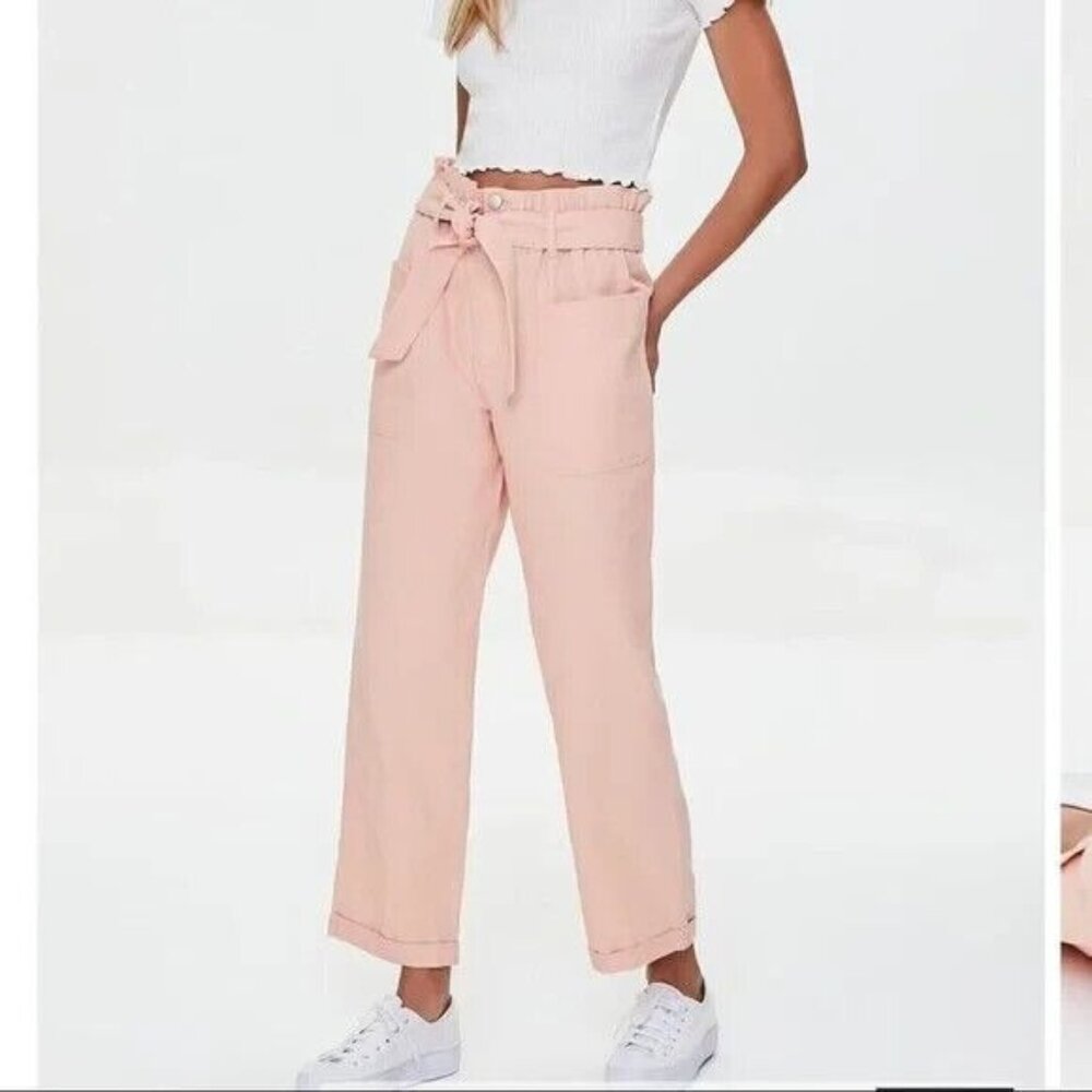 NWT Forever 21 Paperbag Ankle‎ Pants in Seashell Pink Size Small